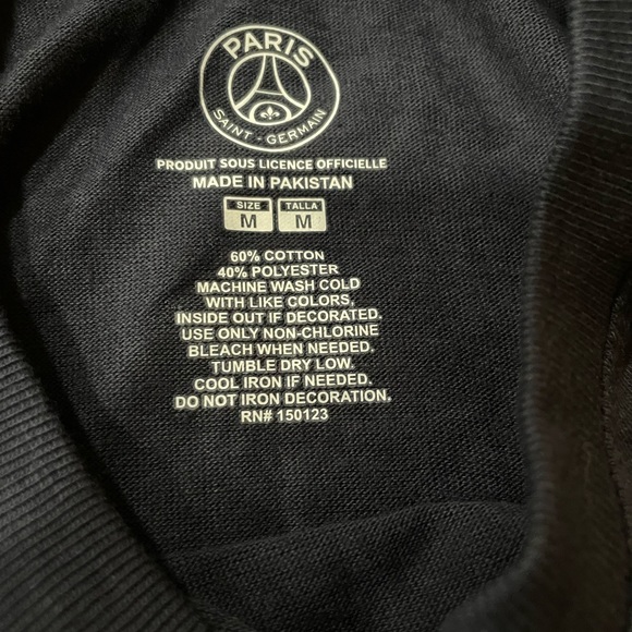 Paris Saint-Germain Men’s Shirt - Picture 5 of 8